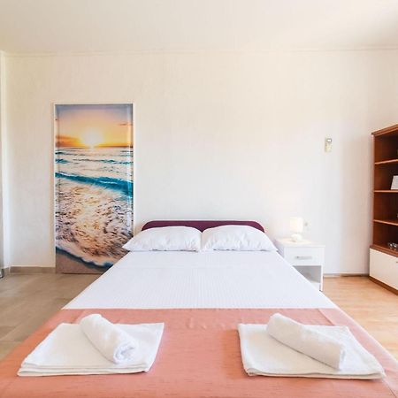 Apartment Livaja Kaštel Novi Δωμάτιο φωτογραφία