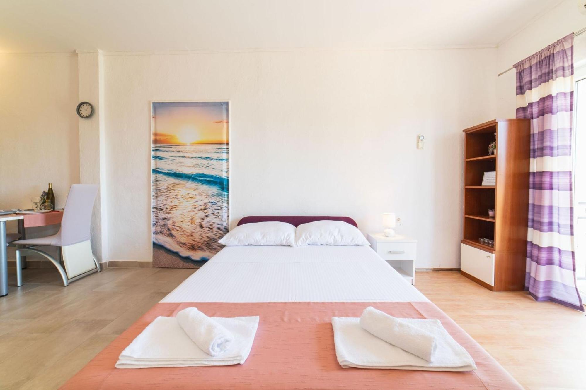 Apartment Livaja Kaštel Novi Δωμάτιο φωτογραφία