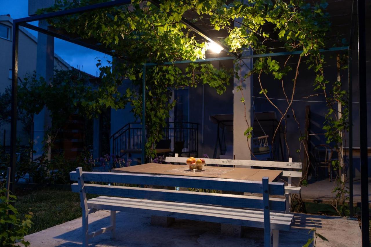 Apartment Livaja Kaštel Novi Εξωτερικό φωτογραφία